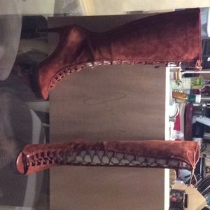 NWOT Joie lace—up suede boots with back zipper